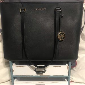Michael Kors Sady Leather Tote Large